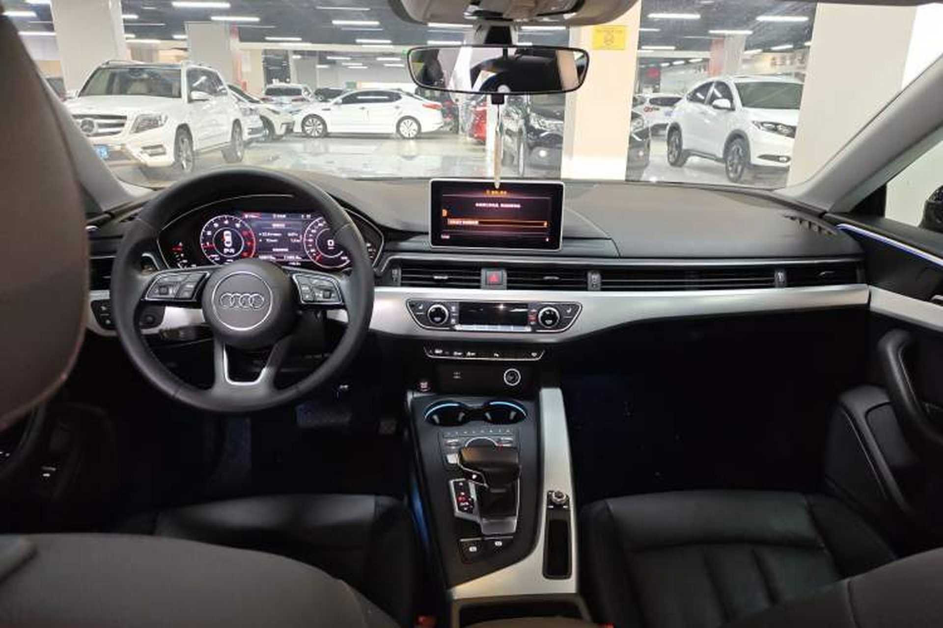 Used Audi A5 2019 Sportback 40 TFSI Fashion Model Center Console