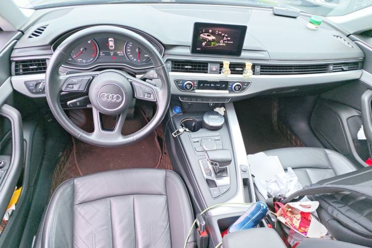 Used Audi A5 2019 Sportback 40 TFSI Fashion Model Center Console