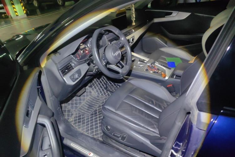 Used Audi A5 2019 Sportback 40 TFSI Fashion Model Driver Seat