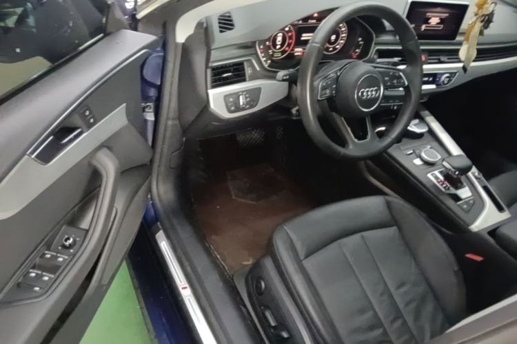 Used Audi A5 2019 Sportback 40 TFSI Fashion Model Driver Seat