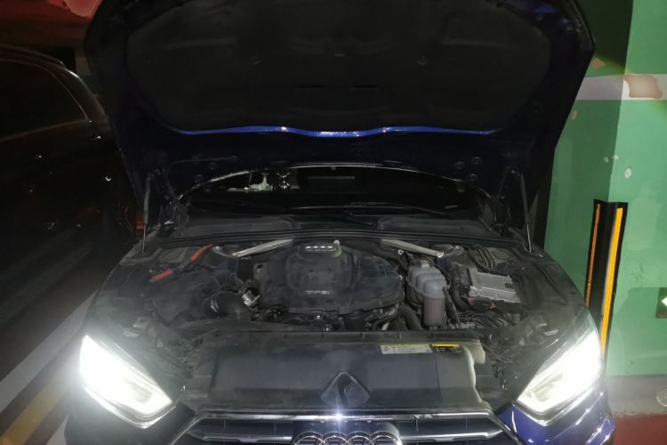 Used Audi A5 2019 Sportback 40 TFSI Fashion Model Engine Bay