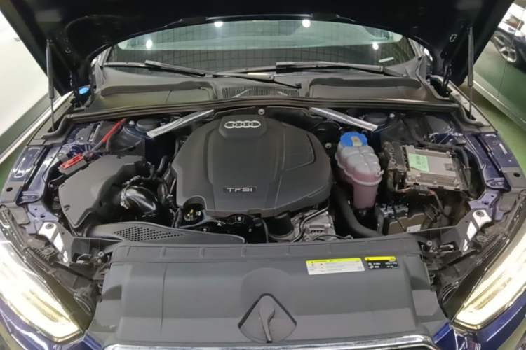 Used Audi A5 2019 Sportback 40 TFSI Fashion Model Engine Bay