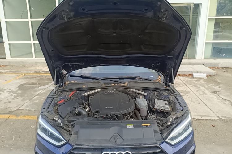 Used Audi A5 2019 Sportback 40 TFSI Fashion Model Engine Bay