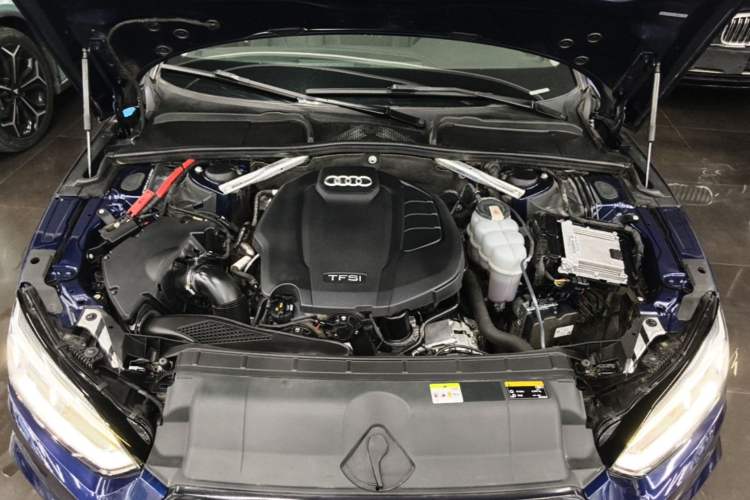Used Audi A5 2019 Sportback 40 TFSI Fashion Model Engine Bay