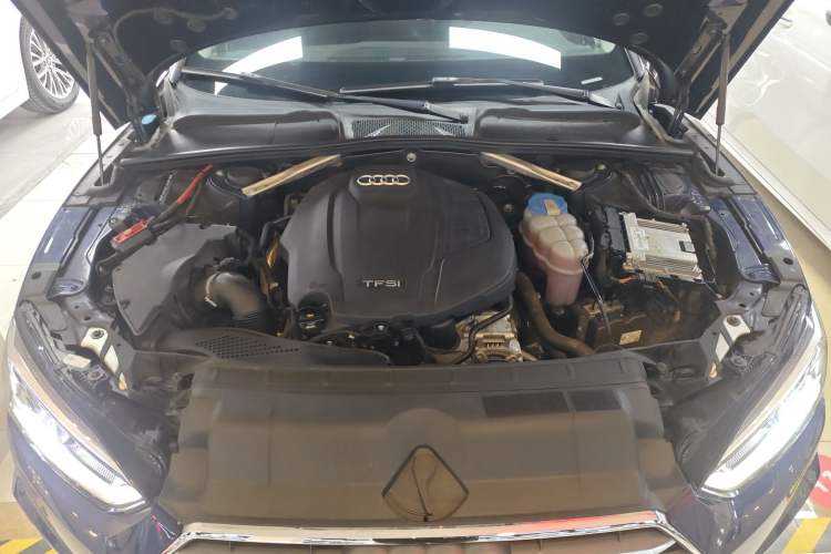 Used Audi A5 2019 Sportback 40 TFSI Fashion Model Engine Bay