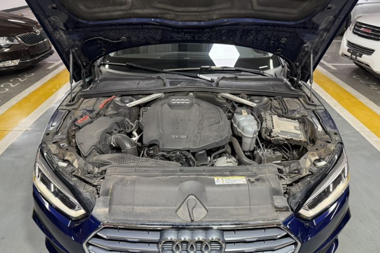 Used Audi A5 2019 Sportback 40 TFSI Fashion Model Engine Bay