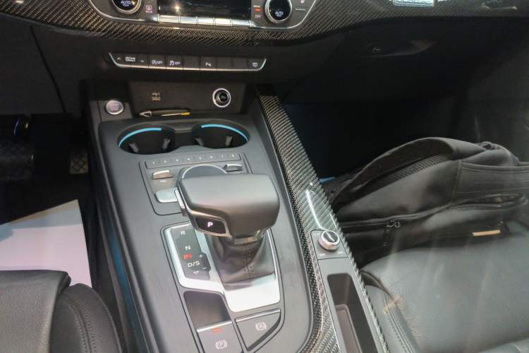 Used Audi A5 2019 Sportback 45 TFSI quattro Sport Model Gear Lever