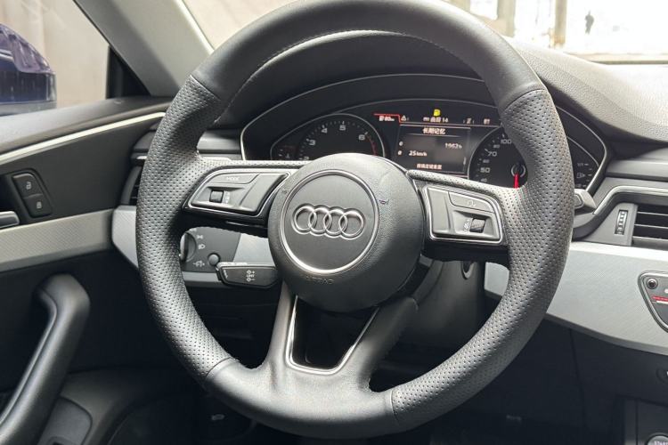 Used Audi A5 2019 Sportback 40 TFSI Fashion Model Interior 2