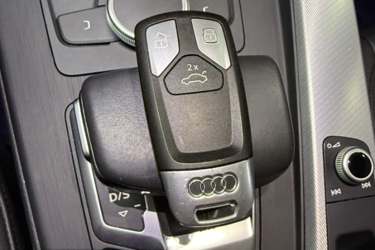 Used Audi A5 2019 Sportback 40 TFSI Fashion Model Interior 3