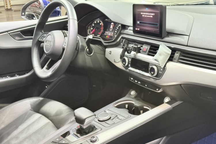 Used Audi A5 2019 Sportback 40 TFSI Fashion Model Interior 6