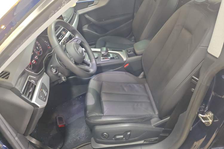 Used Audi A5 2019 Sportback 40 TFSI Fashion Model Left Front Seat