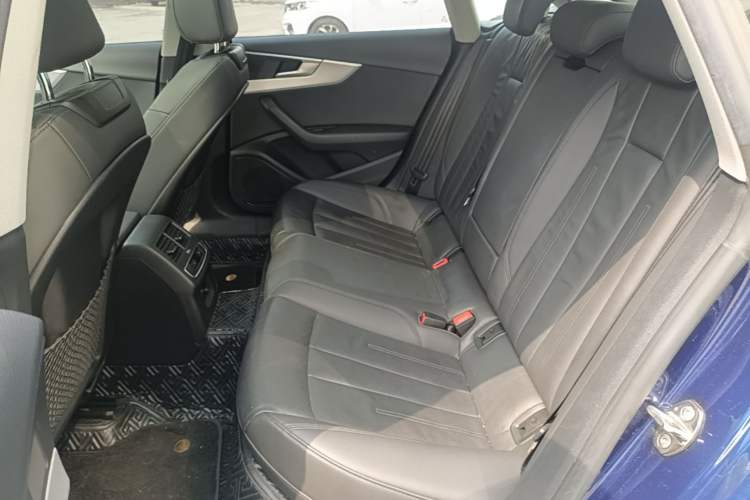 Used Audi A5 2019 Sportback 40 TFSI Fashion Model Left Rear Seat