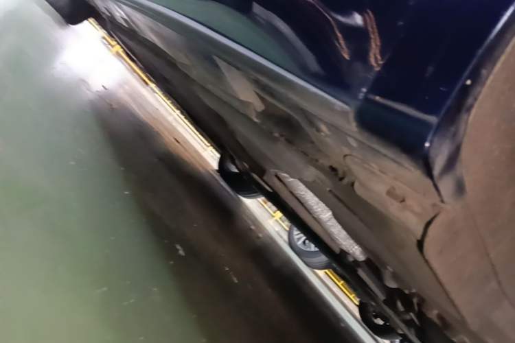 Used Audi A5 2019 Sportback 40 TFSI Fashion Model Left Side Sill
