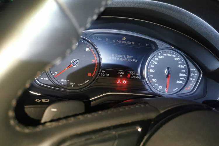 Used Audi A5 2019 Sportback 40 TFSI Fashion Model Odometer Close Up