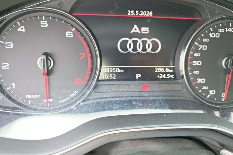 Used Audi A5 2019 Sportback 40 TFSI Fashion Model Odometer Close Up