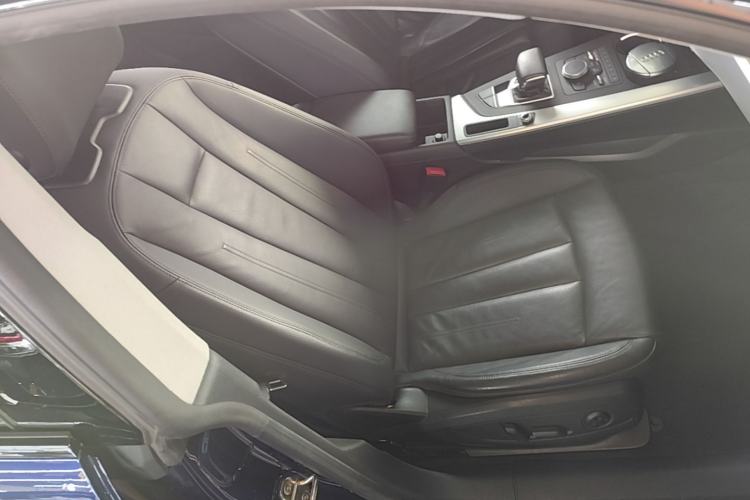 Used Audi A5 2019 Sportback 40 TFSI Fashion Model Right Front Seat