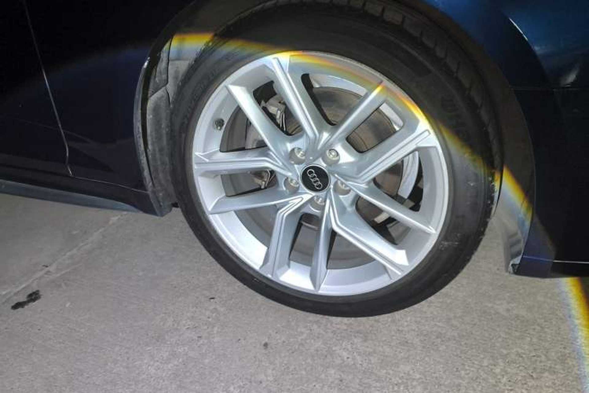 Used Audi A5 2019 Sportback 40 TFSI Fashion Model Right Front Wheel Hub