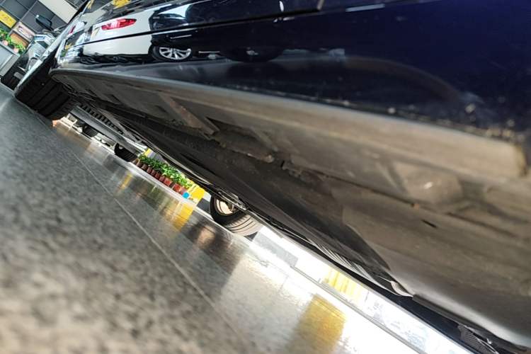 Used Audi A5 2019 Sportback 40 TFSI Fashion Model Right Side Sill