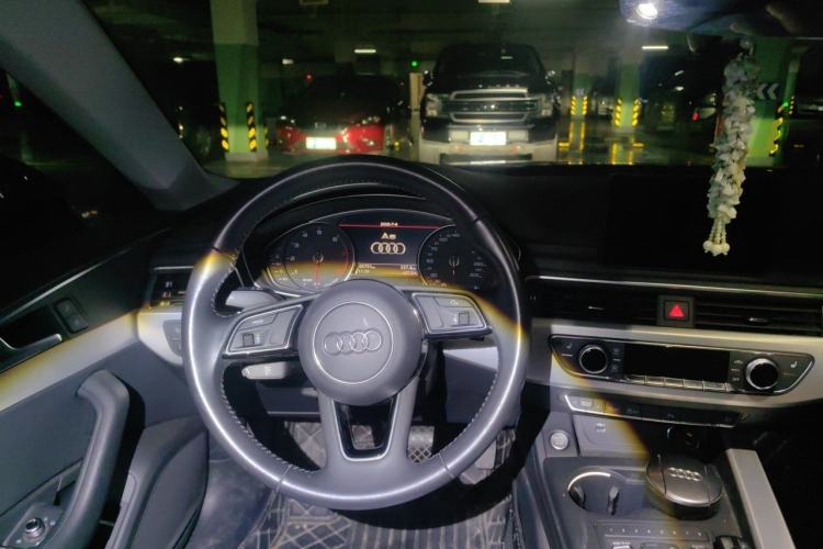 Used Audi A5 2019 Sportback 40 TFSI Fashion Model Steering Wheel