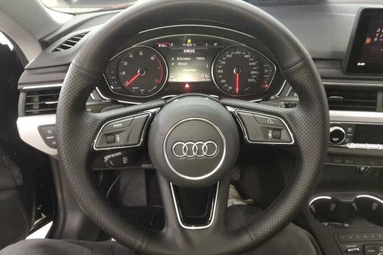 Used Audi A5 2019 Sportback 40 TFSI Fashion Model Steering Wheel