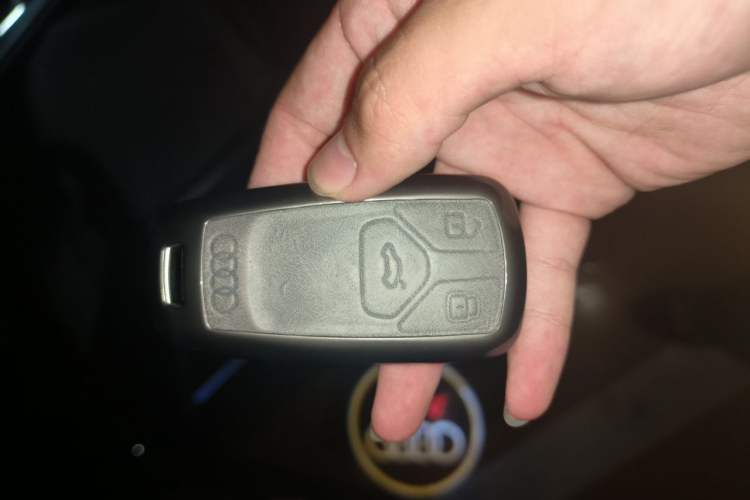 Used Audi A5 2019 Sportback 40 TFSI Fashion Model Vehicle Key