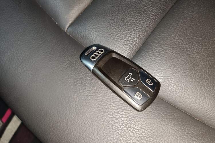 Used Audi A5 2019 Sportback 40 TFSI Fashion Model Vehicle Key