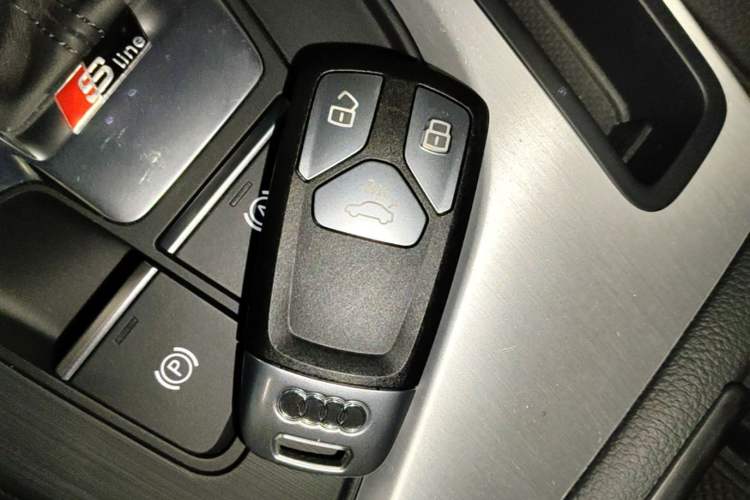 Used Audi A5 2019 Sportback 45 TFSI quattro Sport Model Vehicle Key