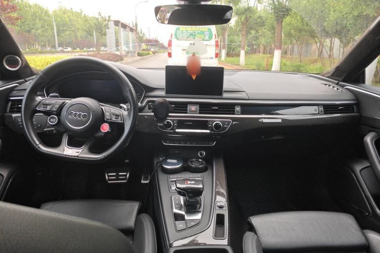 Used Audi A5 2019 Sportback 45 TFSI quattro Sport Model Center Console
