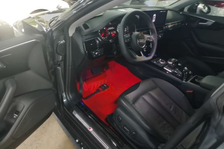 Used Audi A5 2019 Sportback 40 TFSI Fashion Model Driver Seat