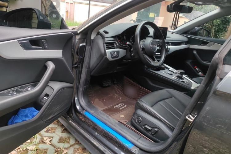 Used Audi A5 2019 Sportback 40 TFSI Fashion Model Driver Seat