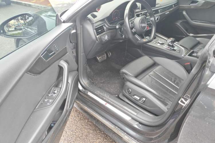 Used Audi A5 2019 Sportback 45 TFSI quattro Sport Model Driver Seat