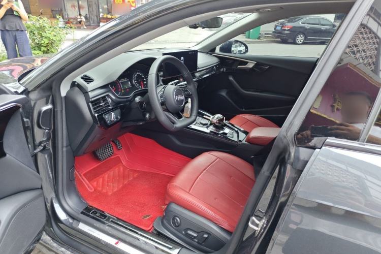 Used Audi A5 2019 Sportback 40 TFSI Fashion Model Driver Seat