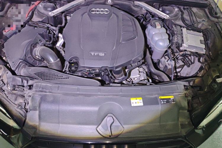 Used Audi A5 2019 Sportback 40 TFSI Fashion Model Engine Bay