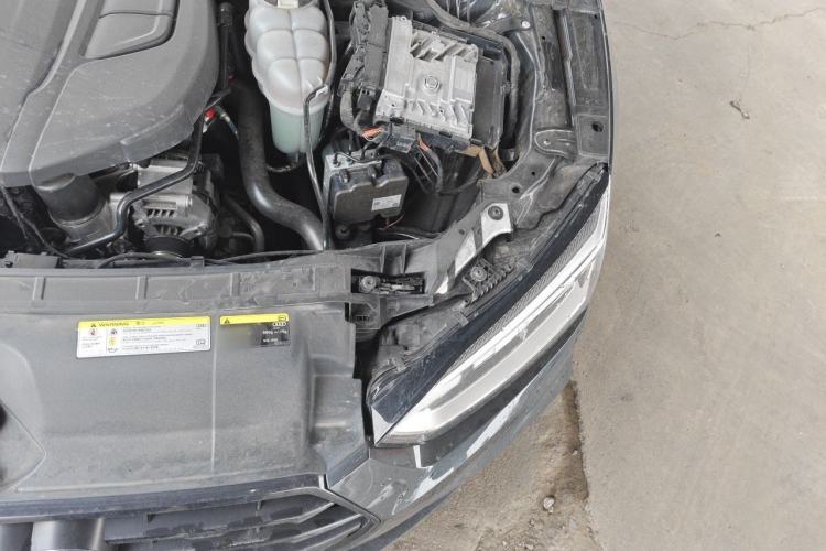 Used Audi A5 2019 Sportback 45 TFSI quattro Sport Model Engine Bay Left