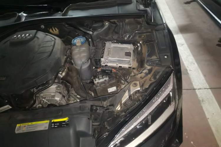 Used Audi A5 2019 Cabriolet 40 TFSI Fashion Edition China V Engine Bay Left