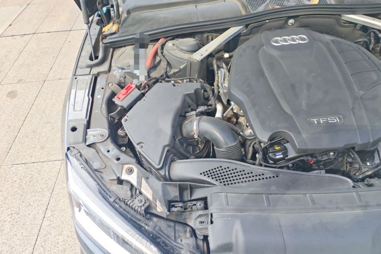 Used Audi A5 2019 Sportback 40 TFSI Fashion Model Engine Bay Right