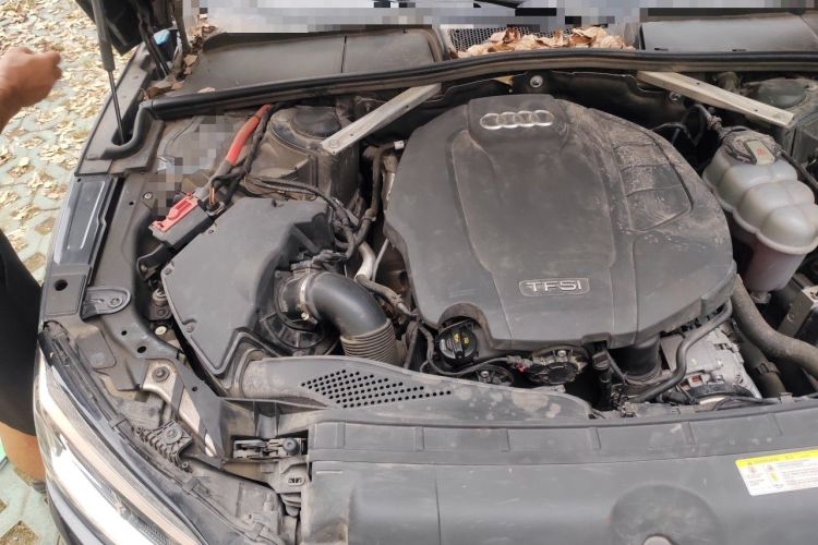 Used Audi A5 2019 Sportback 40 TFSI Fashion Model Engine Bay Right