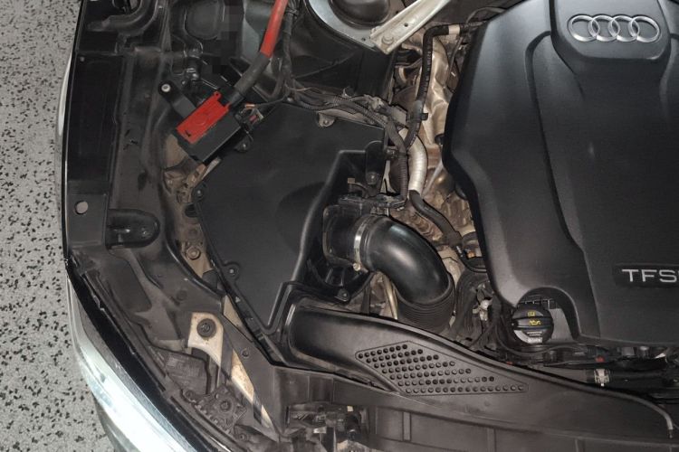 Used Audi A5 2019 Sportback 40 TFSI Fashion Model Engine Bay Right
