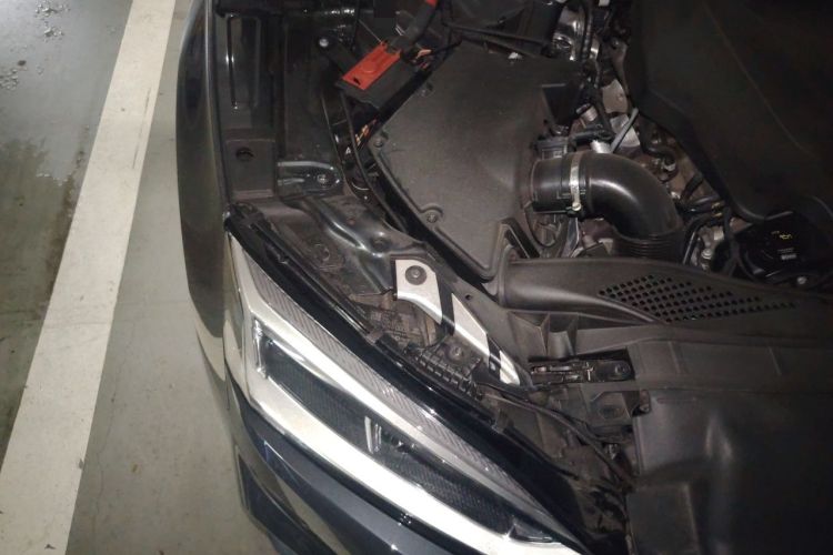 Used Audi A5 2019 Sportback 40 TFSI Fashion Model Engine Bay Right