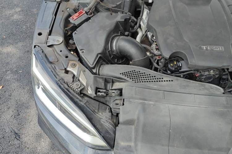 Used Audi A5 2019 Sportback 45 TFSI quattro Sport Model Engine Bay Right