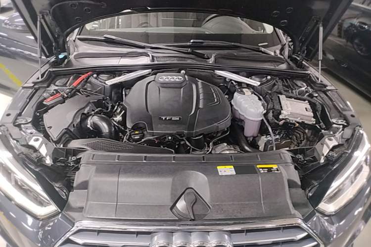 Used Audi A5 2019 Sportback 40 TFSI Fashion Model Engine Bay
