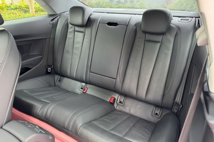Used Audi A5 2019 Coupe 40 TFSI Fashion Edition China V Emission Standard Interior 2