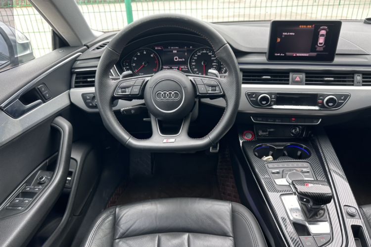 Used Audi A5 2019 Sportback 40 TFSI Fashion Model Interior 4