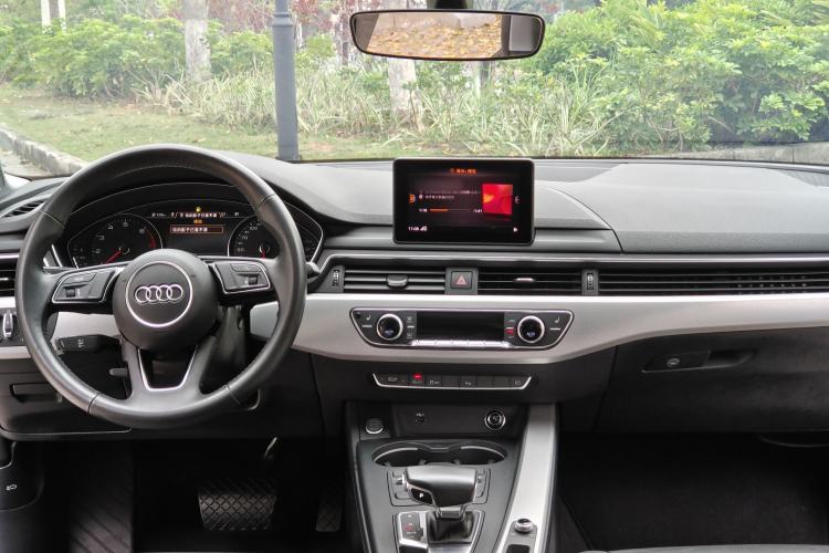 Used Audi A5 2019 Sportback 40 TFSI Fashion Model Interior 6