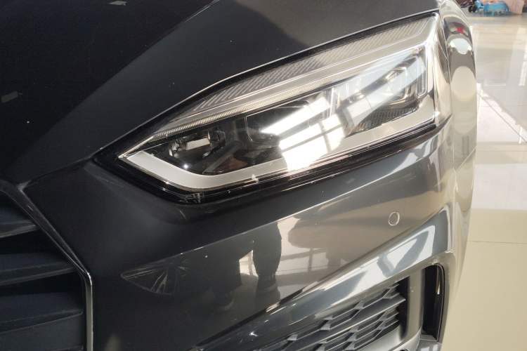 Used Audi A5 2019 Coupe 40 TFSI Fashion Edition China V Emission Standard Left Front Headlight