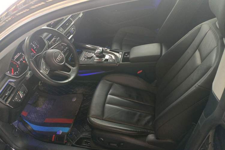 Used Audi A5 2019 Coupe 40 TFSI Fashion Edition China V Emission Standard Left Front Seat