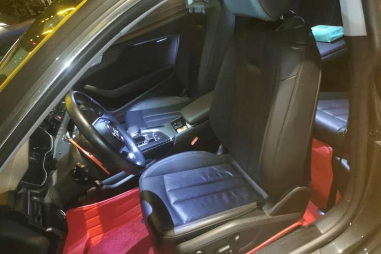 Used Audi A5 2019 Coupe 40 TFSI Fashion Edition China V Emission Standard Left Front Seat