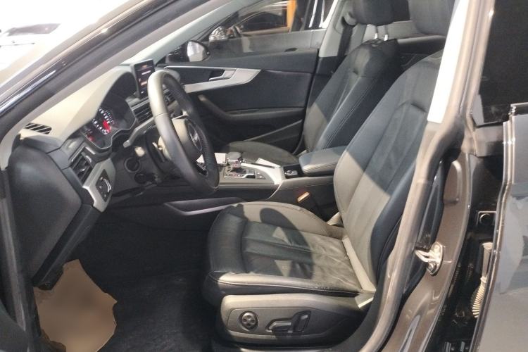 Used Audi A5 2019 Sportback 40 TFSI Fashion Model Left Front Seat