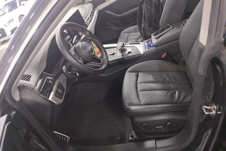 Used Audi A5 2019 Sportback 40 TFSI Fashion Model Left Front Seat