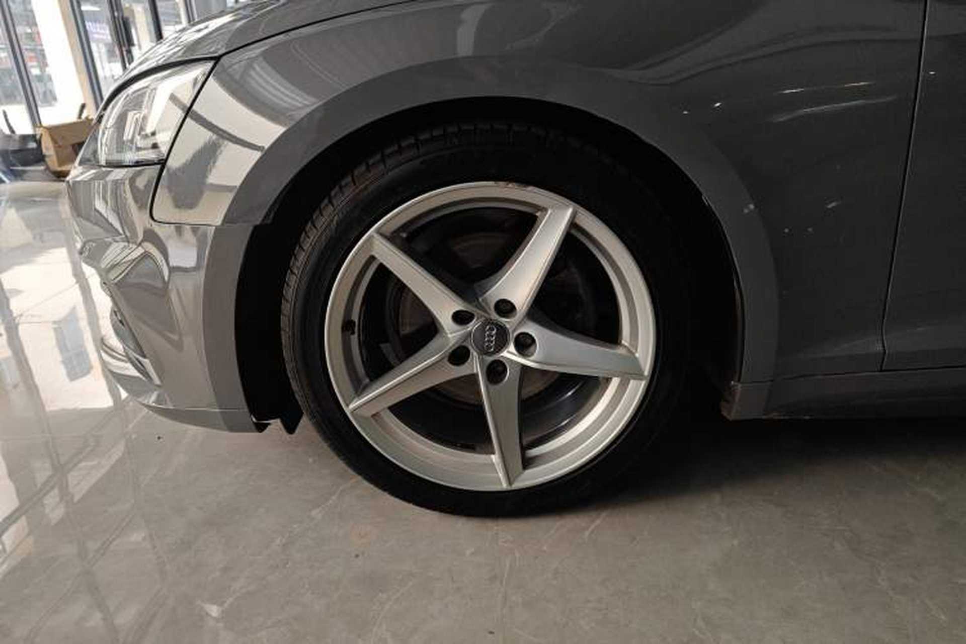 Used Audi A5 2019 Sportback 40 TFSI Fashion Model Left Front Wheel Hub